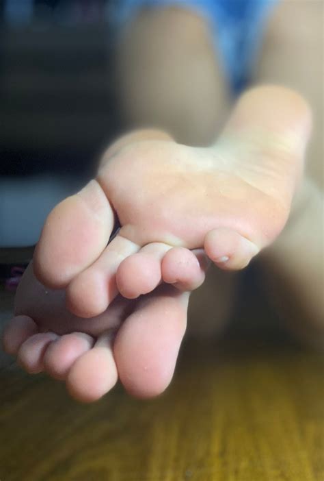 brazilian foot worship|FeetBR .